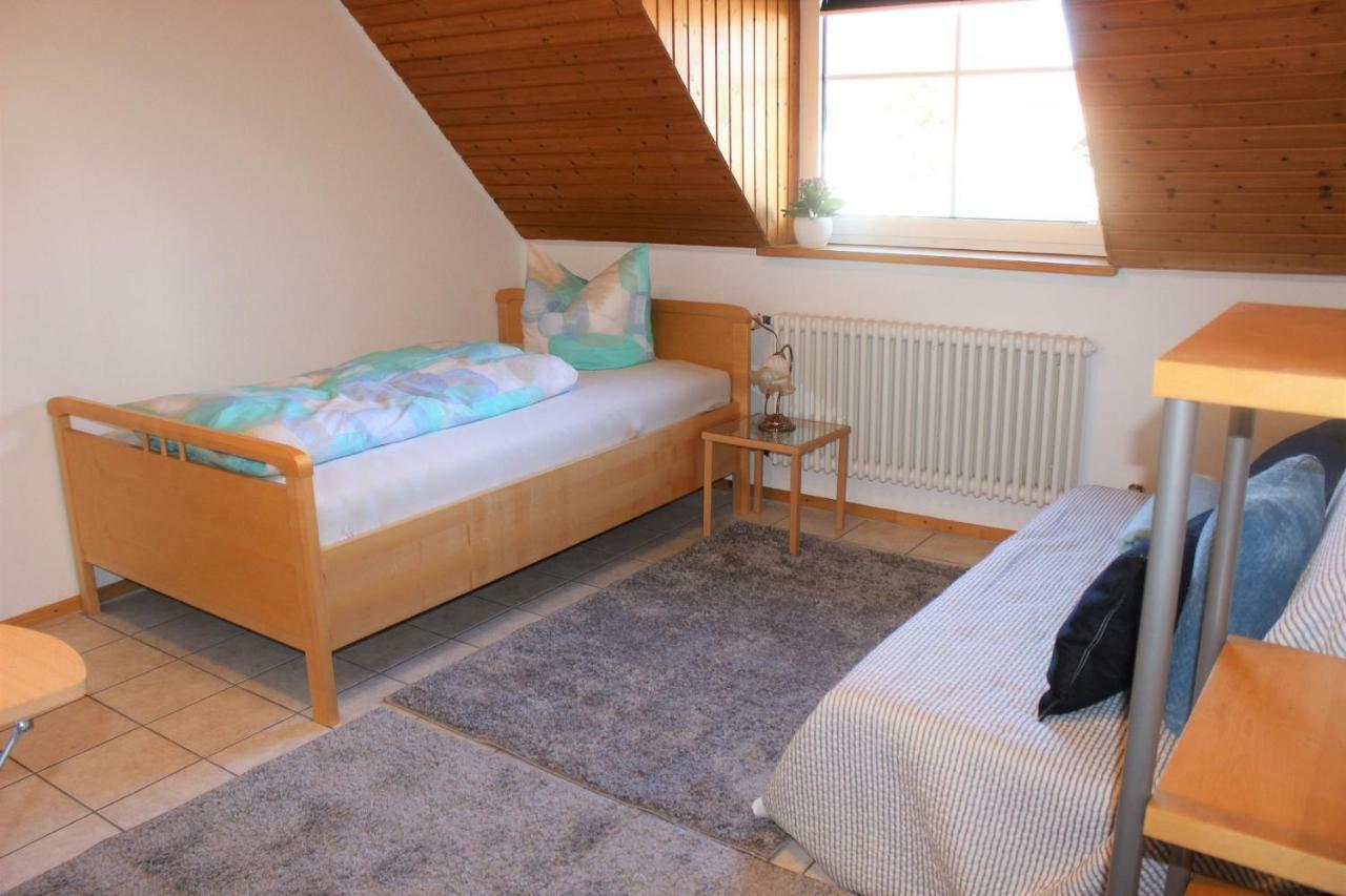 شقة بريساش ام رين  في Gastehaus Thoma المظهر الخارجي الصورة