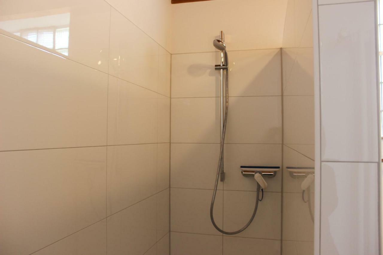 شقة بريساش ام رين  في Gastehaus Thoma المظهر الخارجي الصورة
