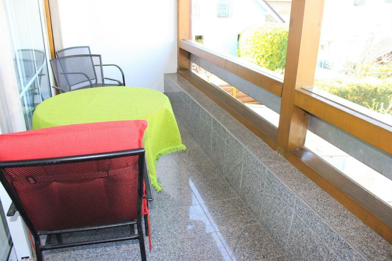 شقة بريساش ام رين  في Gastehaus Thoma المظهر الخارجي الصورة